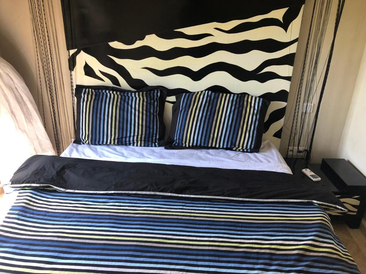 Apartment Dans Avec Golf, Piscine