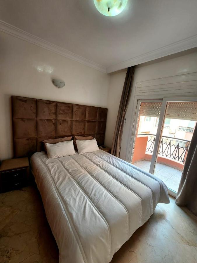 Apartment En Plein Centre Entierement Equipe *