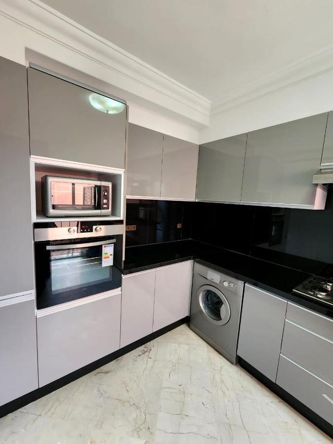 En Plein Centre Entierement Equipe Apartment *