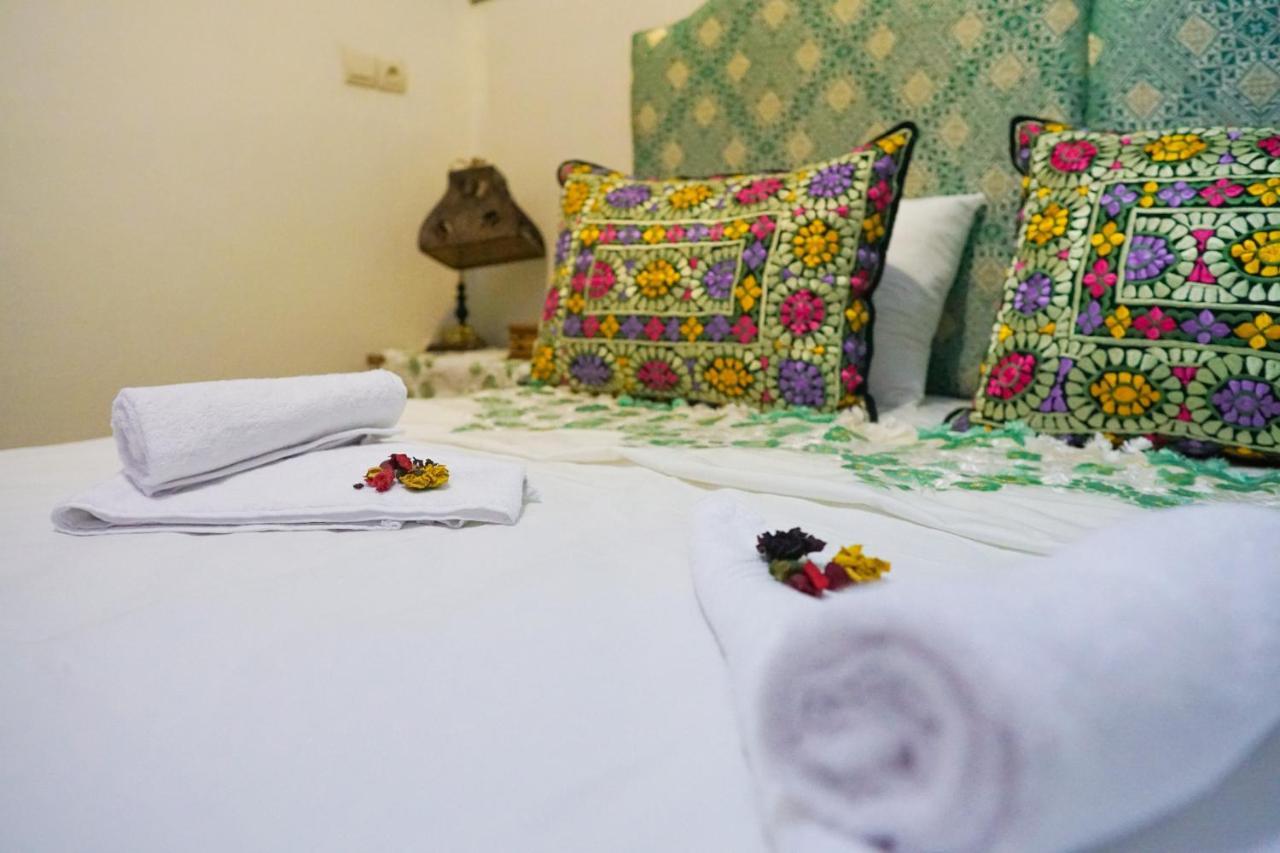 Guest house Winarouze House