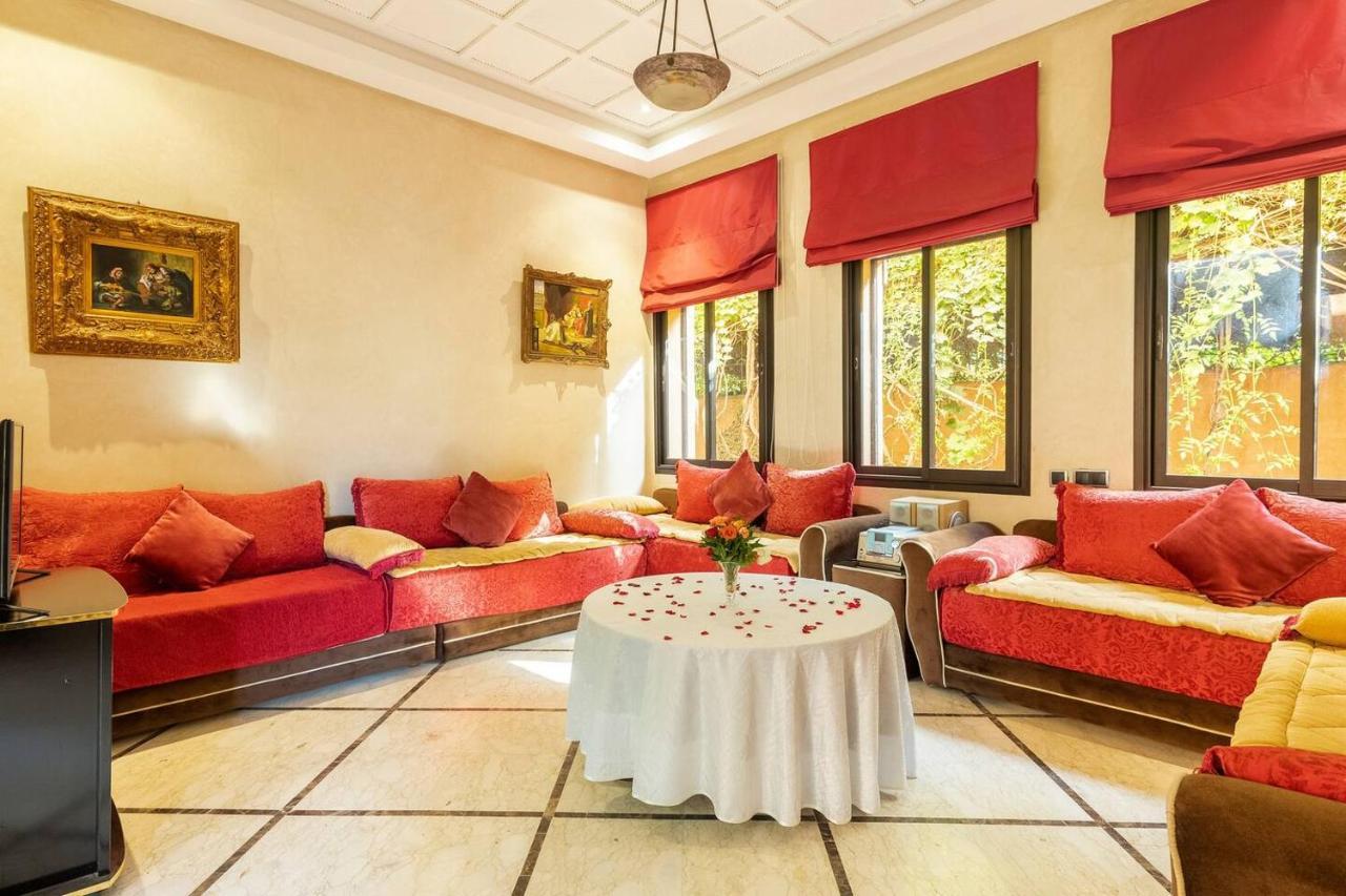 Pres De Golfs Villa
