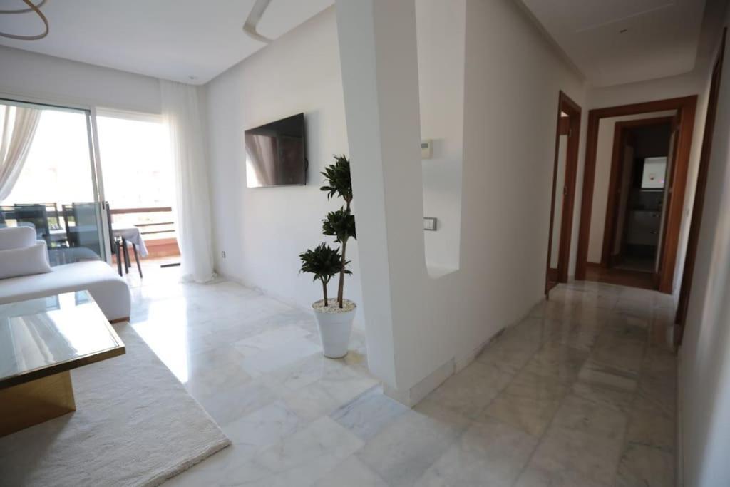 White Golden Apartment