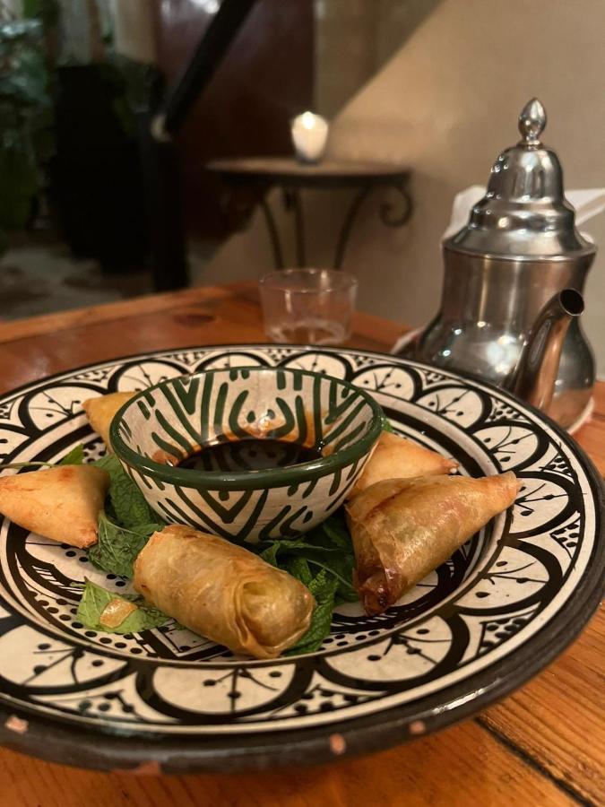 Maison Riad Traditionnel Idealement Situe A Marrakech Ferienhaus *