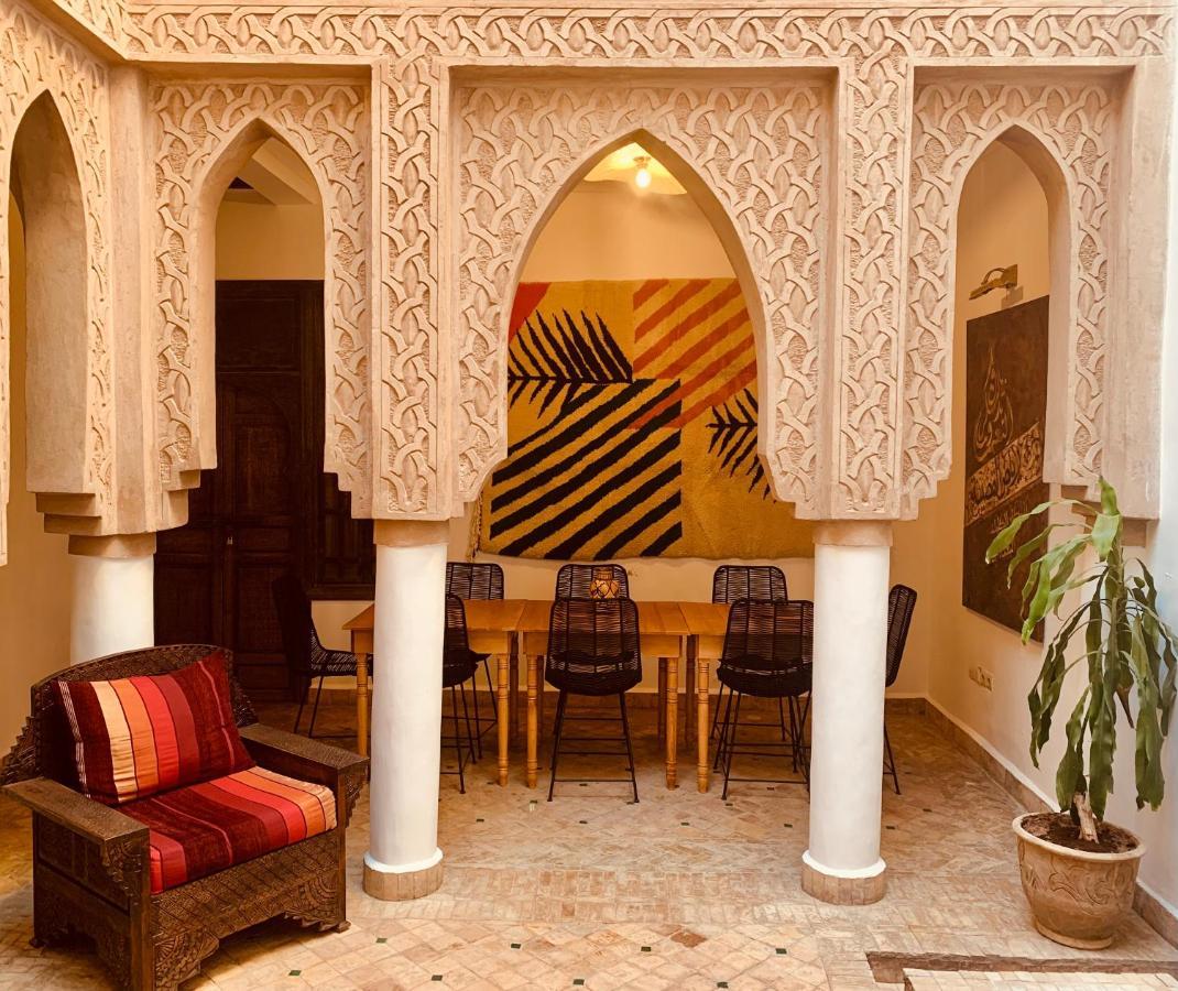 Riad Laksiba *
