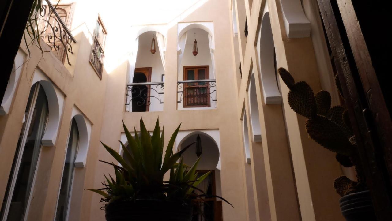 Nafis Riad 4*