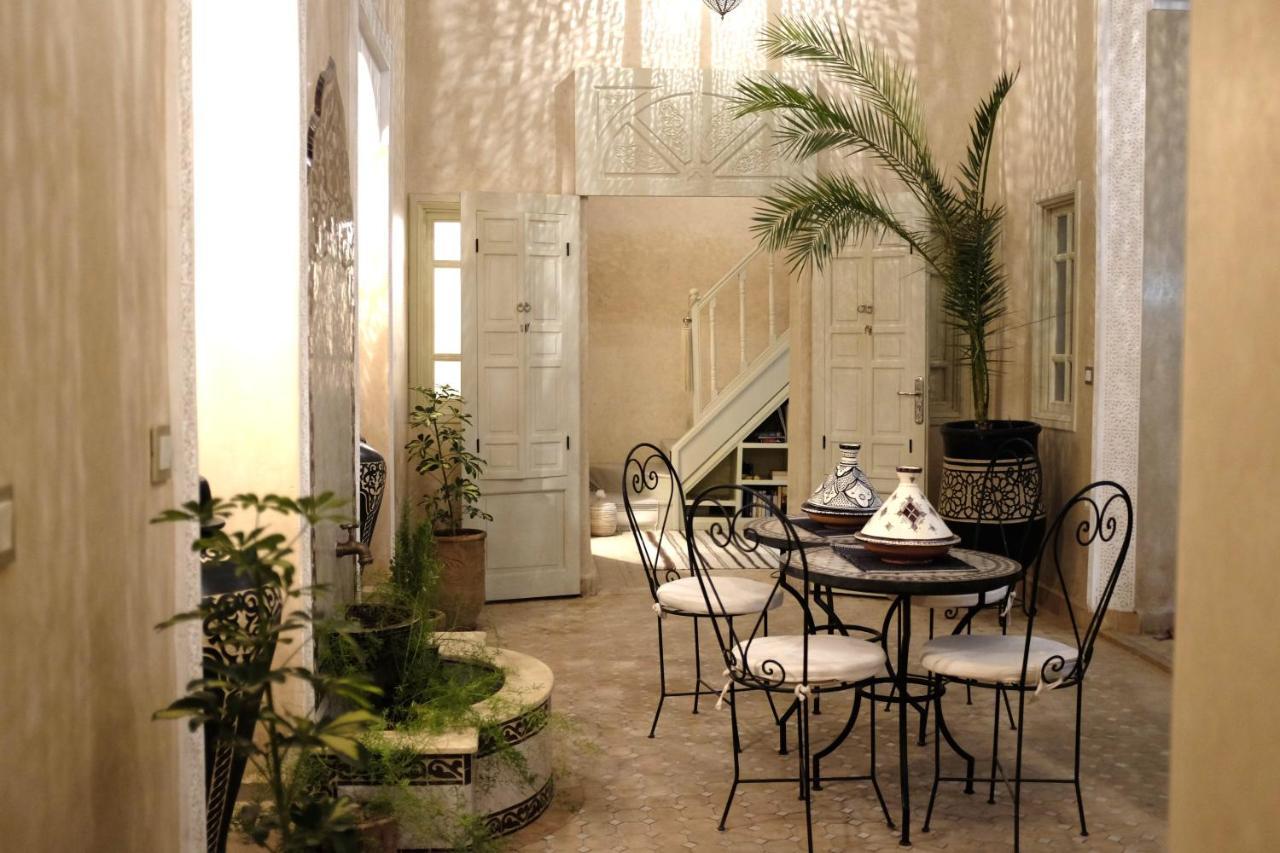 Tazzori Guest house *