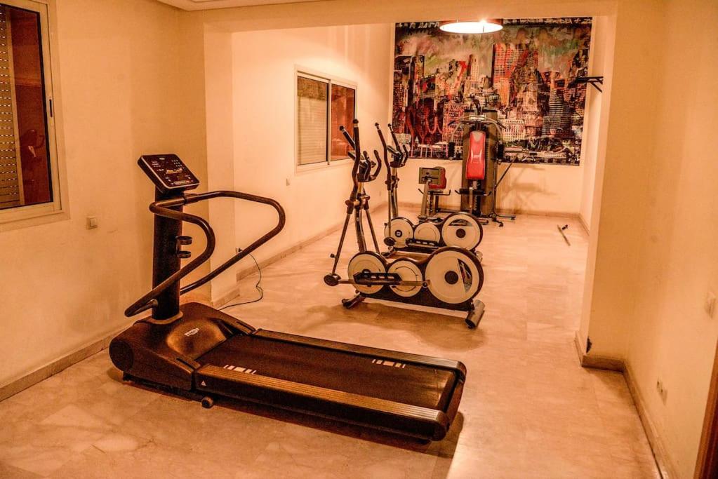 Beautiful, Great Equipped 122 M Near Majorelle Garden And Gueliz With Pool Views And A Large Balcony And Terrace Appartement *