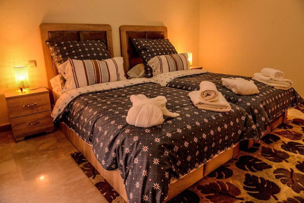 Appartement Beautiful, Great Equipped 122 M Near Majorelle Garden And Gueliz With Pool Views And A Large Balcony And Terrace Marrakesh