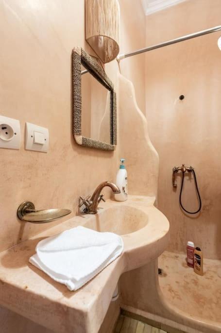 Central Entire And Exclusive House ,ryad No Shared Villa *