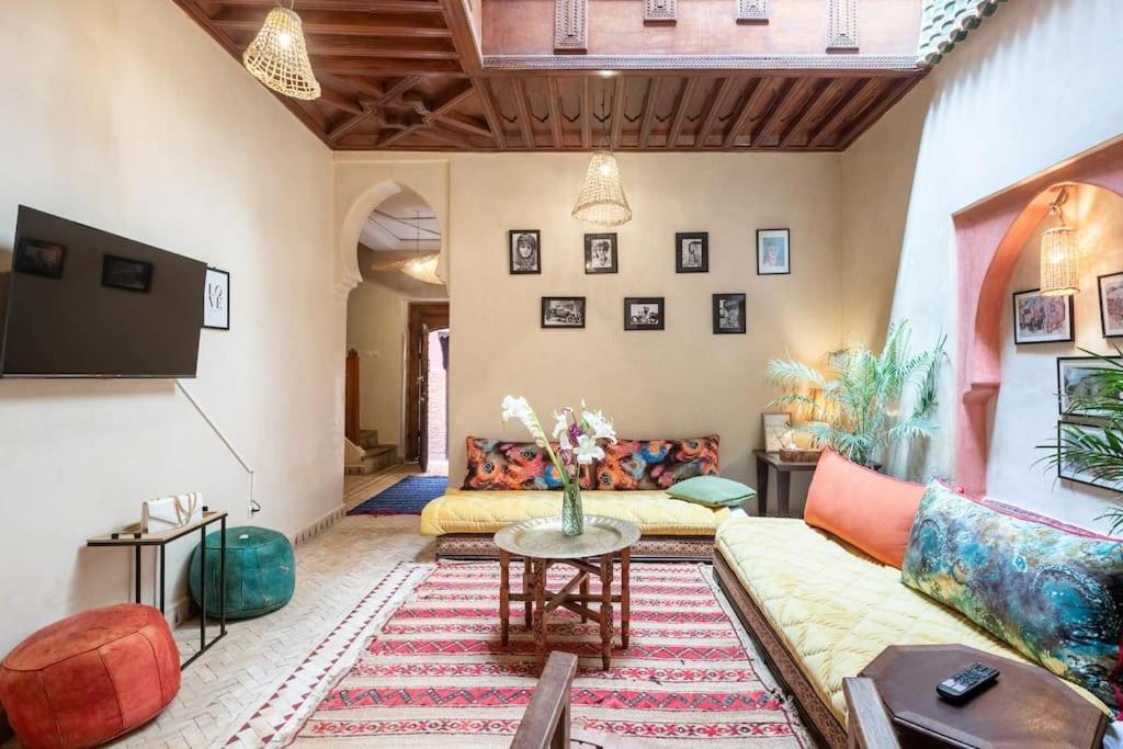 Central Entire And Exclusive House ,ryad No Shared