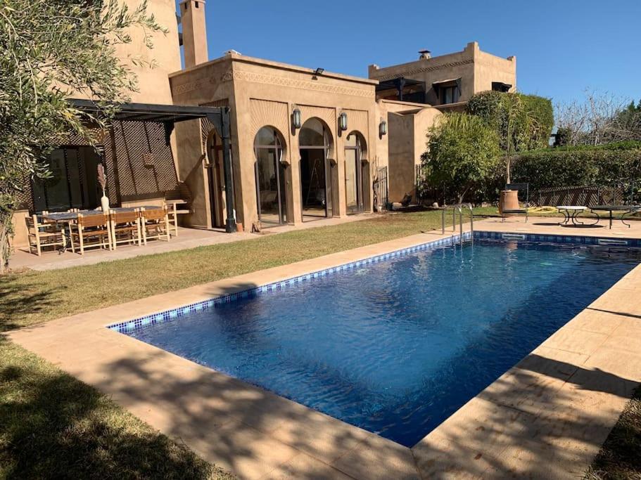 Ily Marrakech Avec Piscine Et Vue Sur L'altas : Coup De Coeur! Marrakesh
