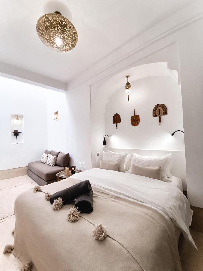 Louhou Guest house 5*
