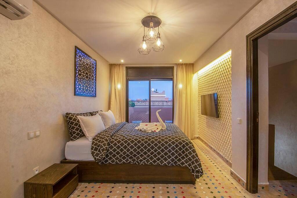 Charmante Azao, Jusqu'a 6 Chambres, Avec Piscine Et Jacuzzi Prives, En Fermee Villa Marrakesh