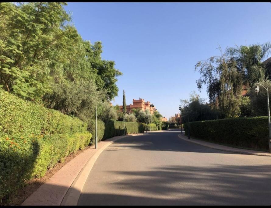 Villa Charmante Azao, Jusqu'a 6 Chambres, Avec Piscine Et Jacuzzi Prives, En Fermee