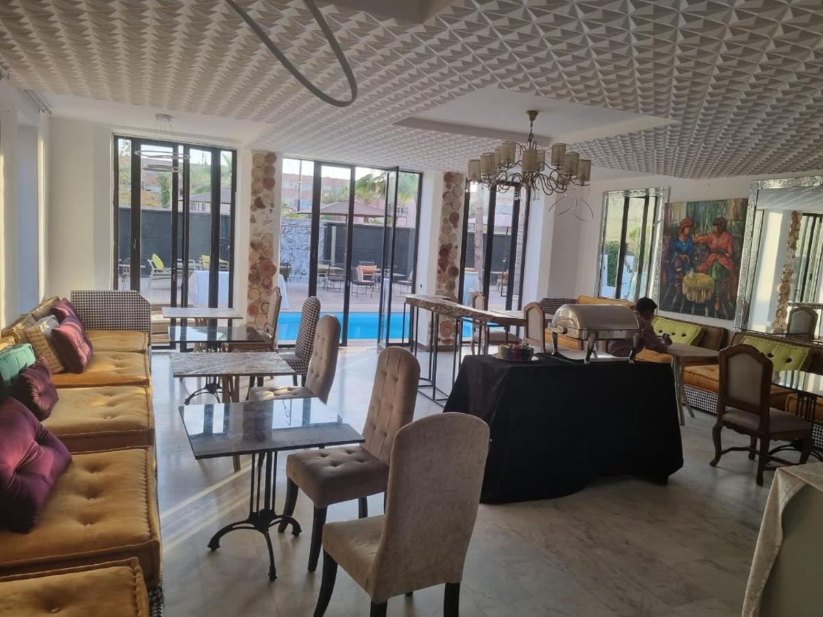 Guest house Des Brunchs Sur La Prestigieuse Avenue Mohamed Vi Marrakesh