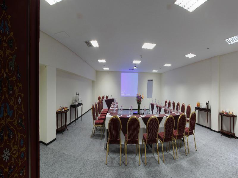 Grand Mogador Menara & Spa