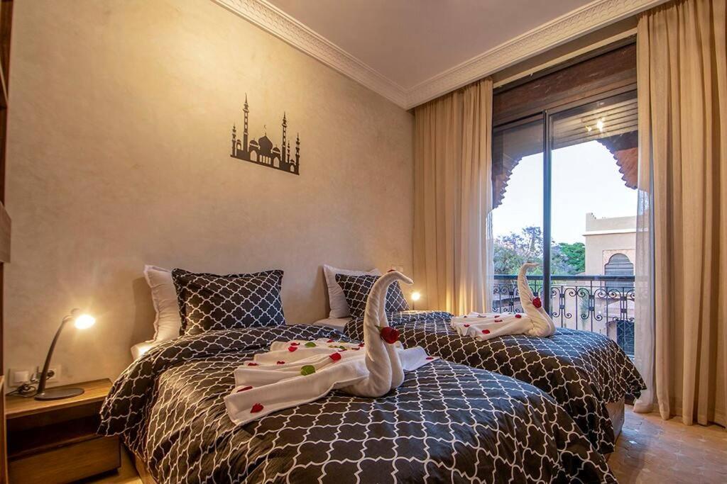 Charmante Azao, Jusqu'a 6 Chambres, Avec Piscine Et Jacuzzi Prives, En Fermee Villa *