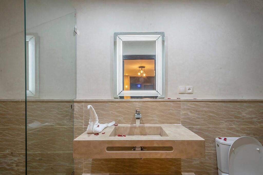 Charmante Azao, Jusqu'a 6 Chambres, Avec Piscine Et Jacuzzi Prives, En Fermee *