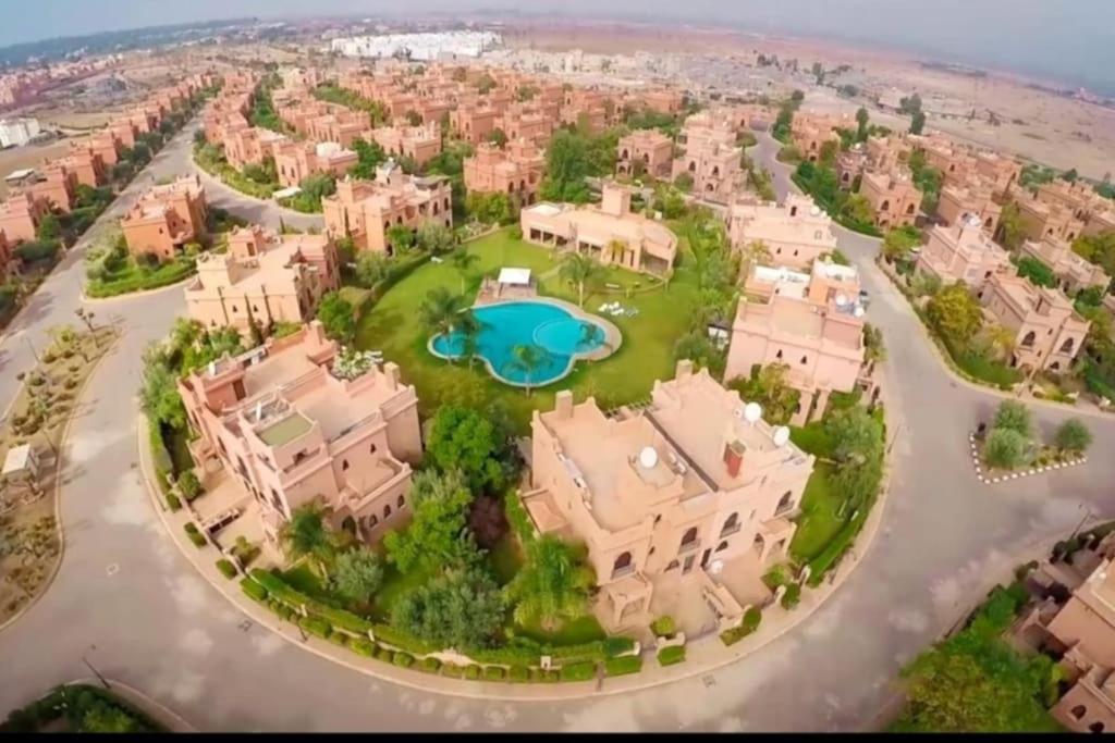Charmante Azao, Jusqu'a 6 Chambres, Avec Piscine Et Jacuzzi Prives, En Fermee Villa *