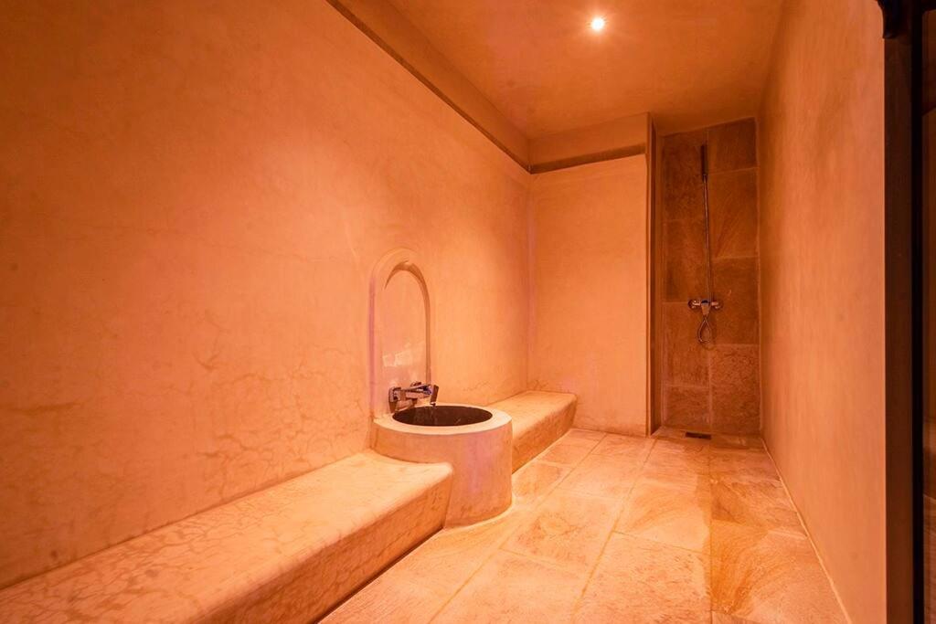Charmante Azao, Jusqu'a 6 Chambres, Avec Piscine Et Jacuzzi Prives, En Fermee * Marrakesh