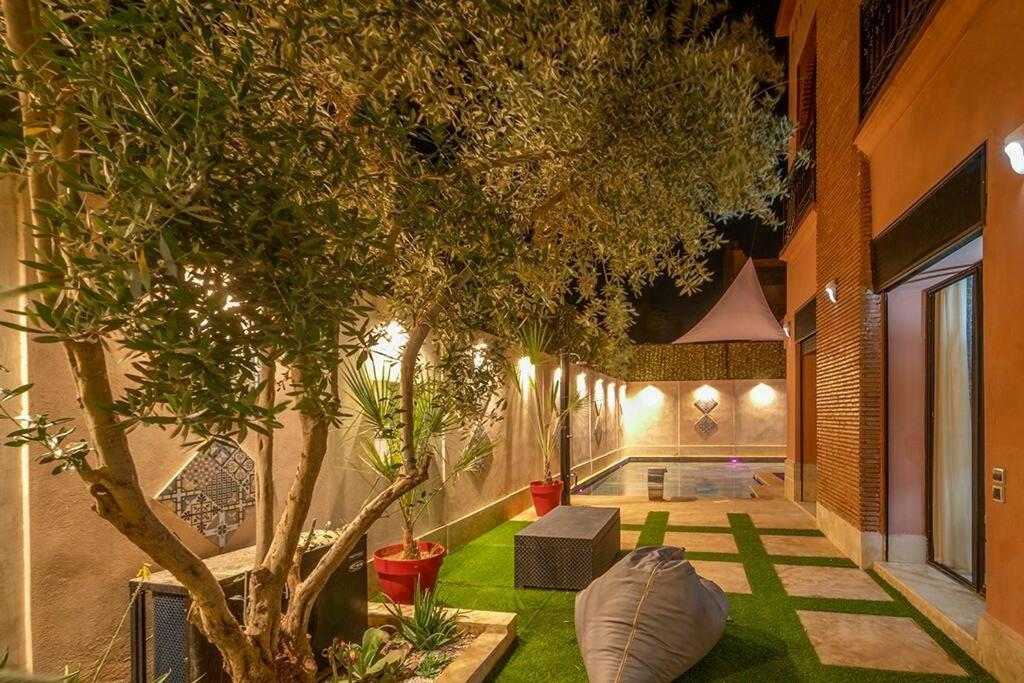 Villa Charmante Azao, Jusqu'a 6 Chambres, Avec Piscine Et Jacuzzi Prives, En Fermee *