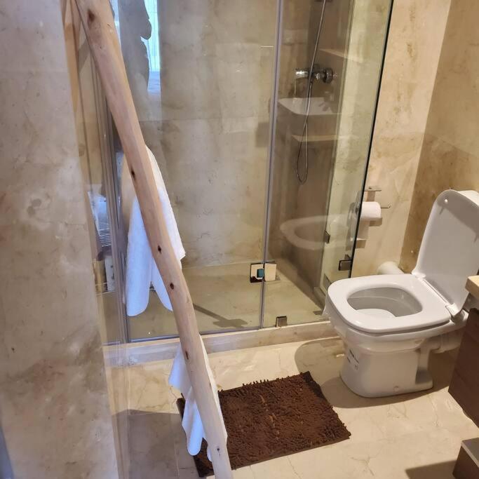 Pearl Gardens Amazing 2 Bedrooms Apartment