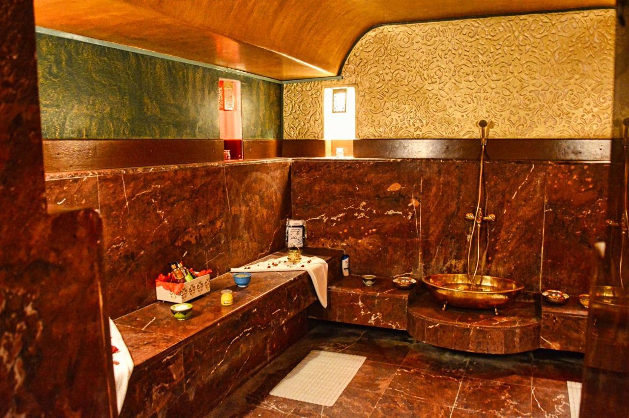 Hotel La Renaissance 4*