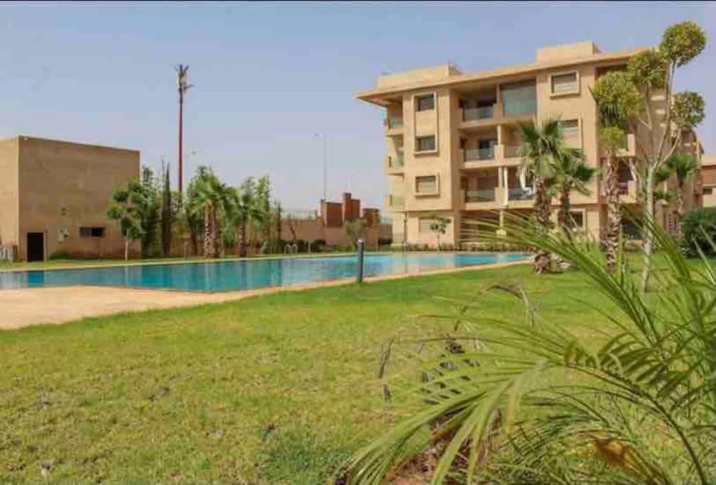 Spacieux Appart Tout Confort Avec Piscine Et Jardin Apartment