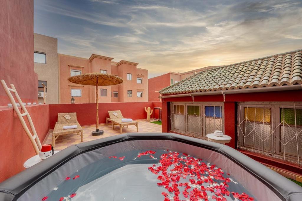 Rooftop Centre Jacuzzi Apartment Marrakesch