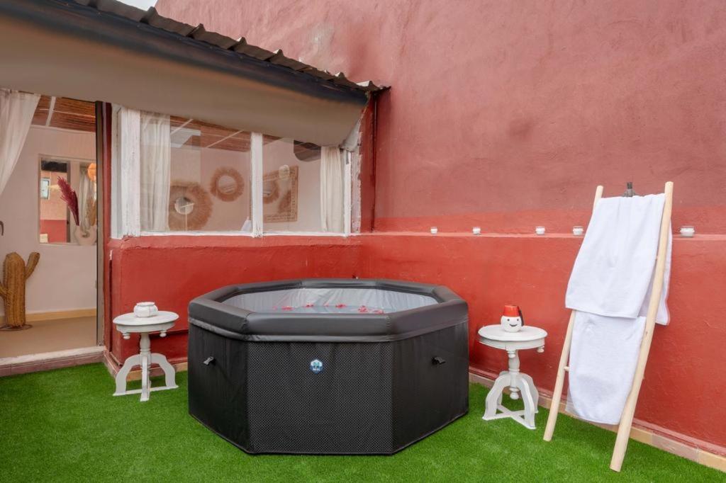 Apartment Rooftop Centre Jacuzzi