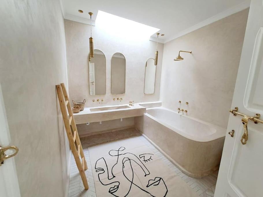 Magnifique Riad Lantau - Authentic & Chic Hébergement de vacances Marrakesh