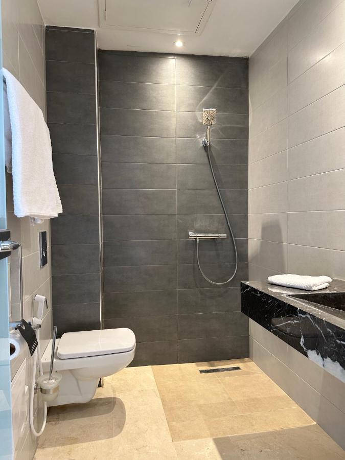 Villa Avec Pool Prive Avenue Mohamed 6 Zone Touristique Agdal *
