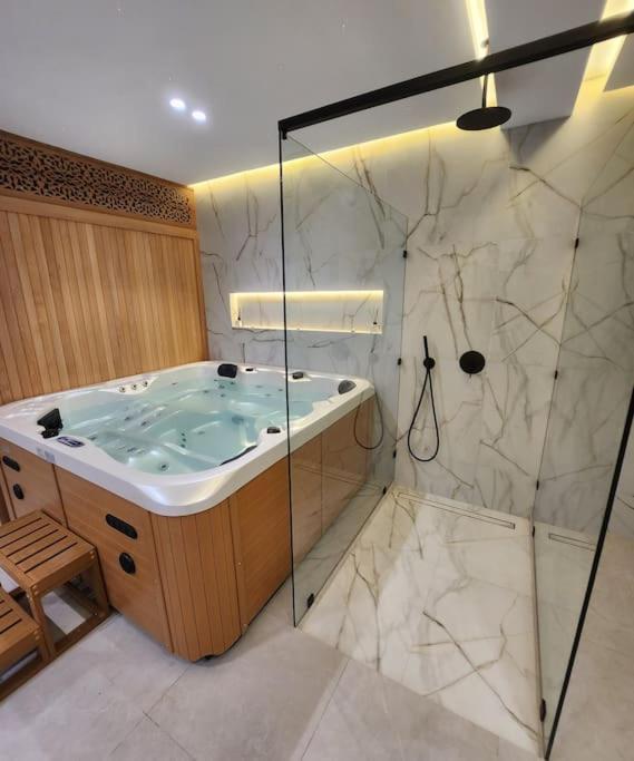 Villa Twin Amelkis *