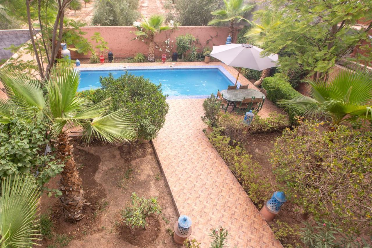 En Pleine Campagne Avec Vue Sur L'atlas Marrakesch