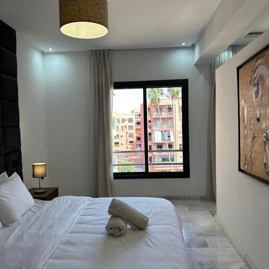Apartment Downtown Loft: Rooftop Pool & Gym *
