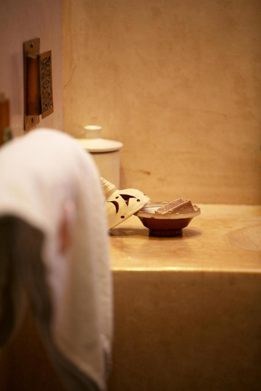Riad Alili 2*