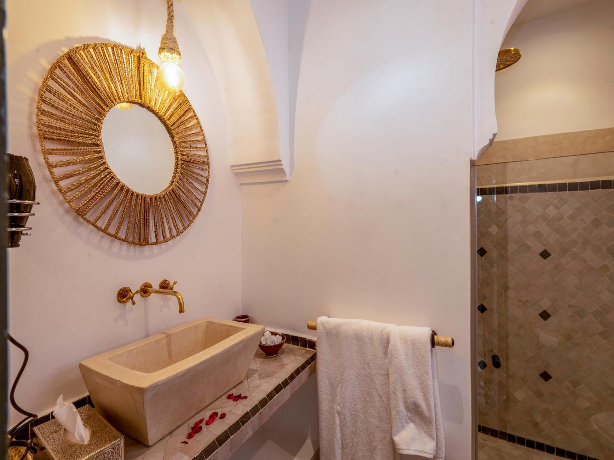 Nelia Marrakech, Collection *