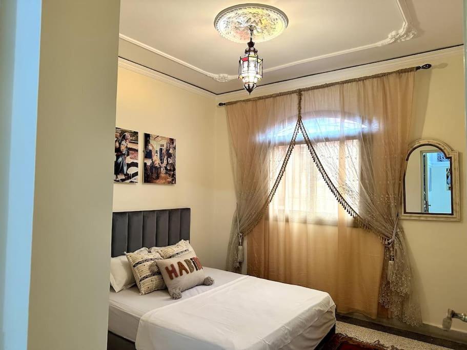 Apartment Near Airport - Pool- Terrace- Airco-parking-wifi