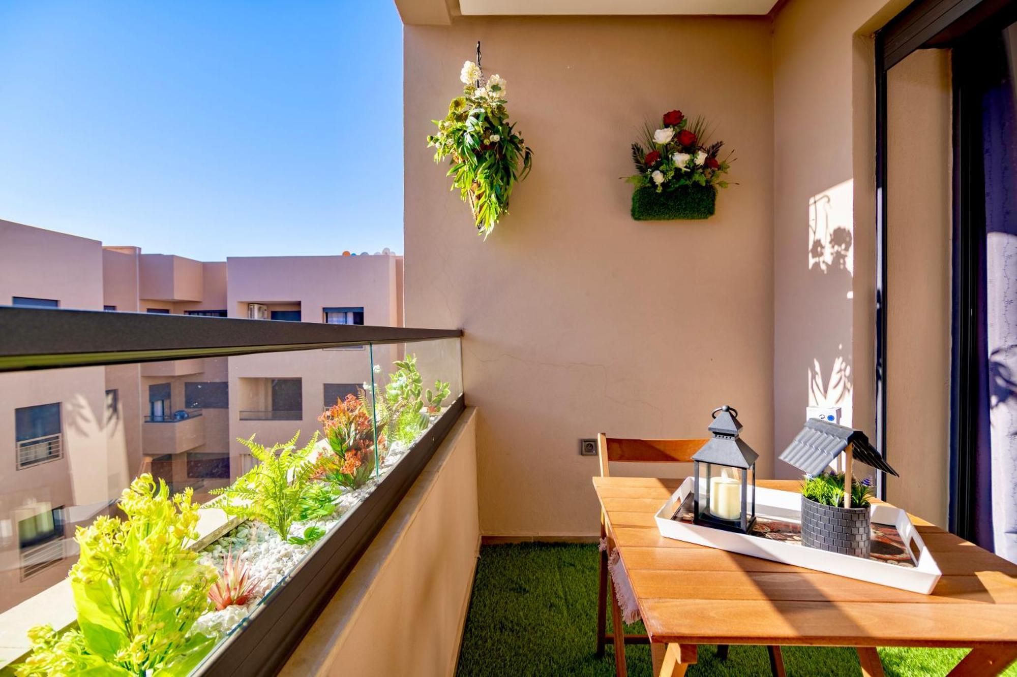Appartement Pearl Suite: King Bed, Pool Joy