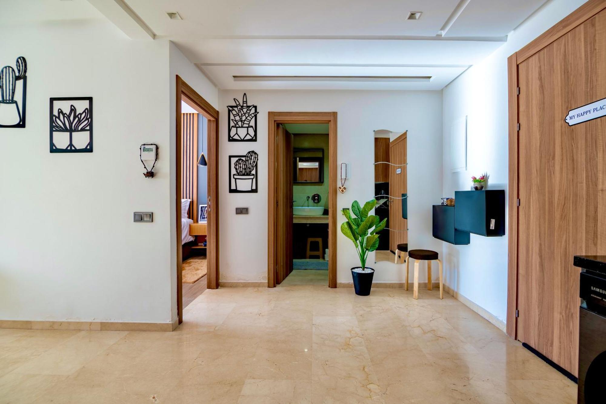Pearl Suite: King Bed, Pool Joy Appartement