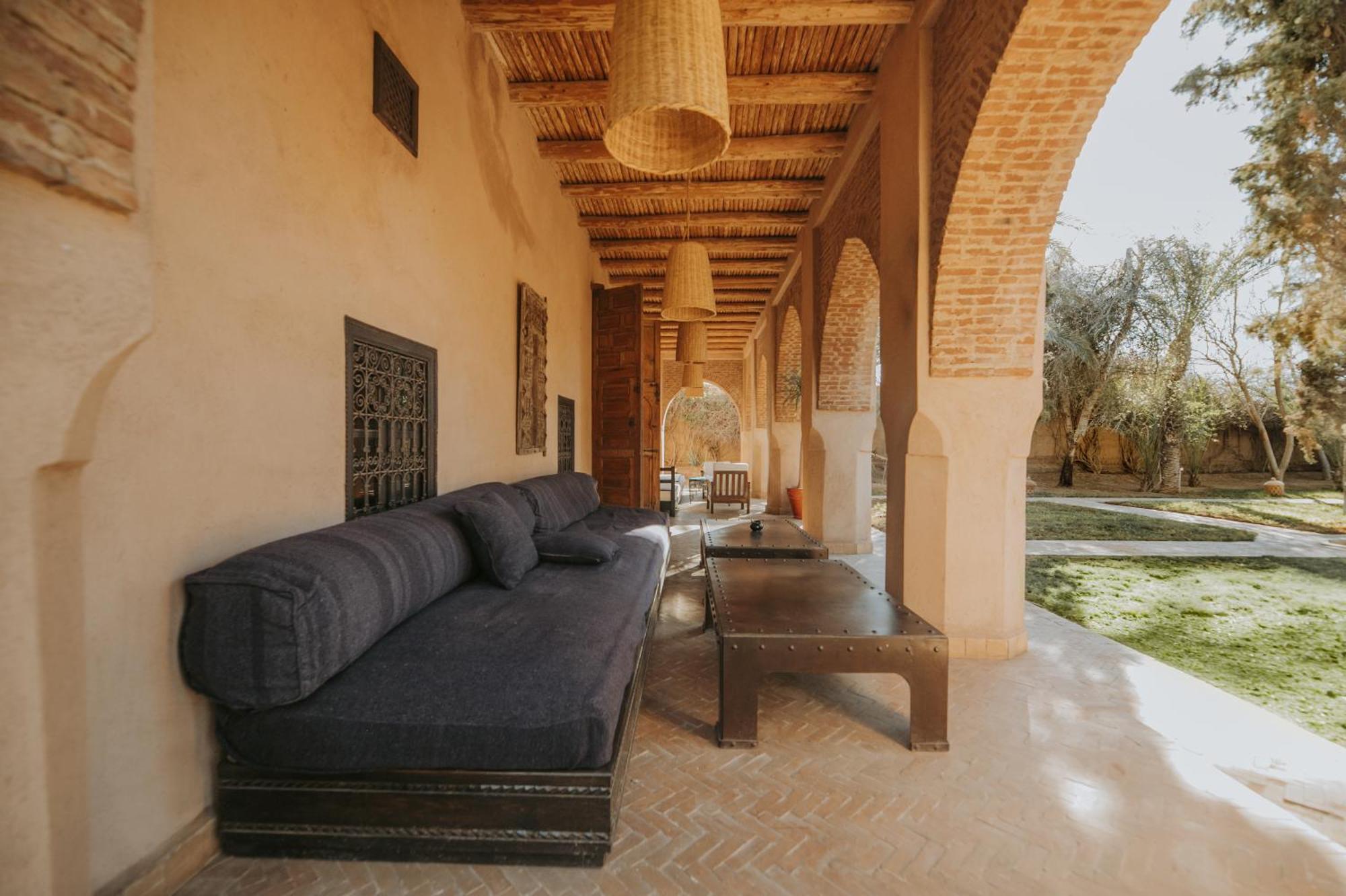 Le Perroquet Bleu Guest house