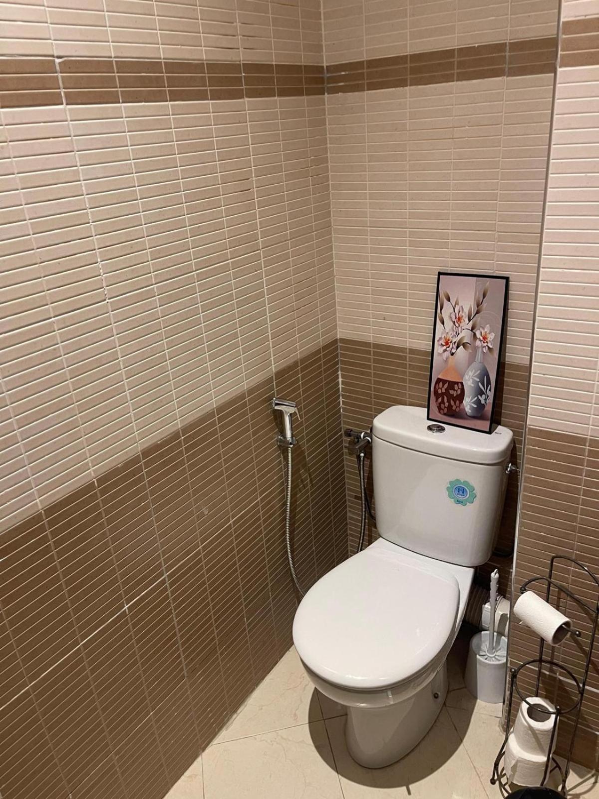 Magnifique Spacieux Confort Propre Familial 2 Salon Et Salle A Manger A 20mn A Pied De Place Jemaa El Fina 4 Piscines Dans Espace De Golf A 12 Mn En Voitures L Entree Est Gratuit Pour La Clientele Ouvert Entre 10h Et 20h Marrakesh