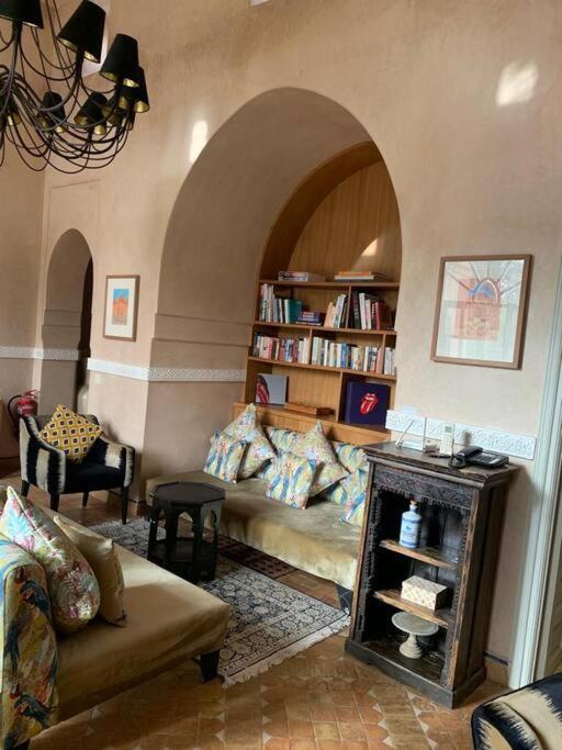 Villa Pauline With Private Pool & Garden, Service And No Insight. Marrakesh