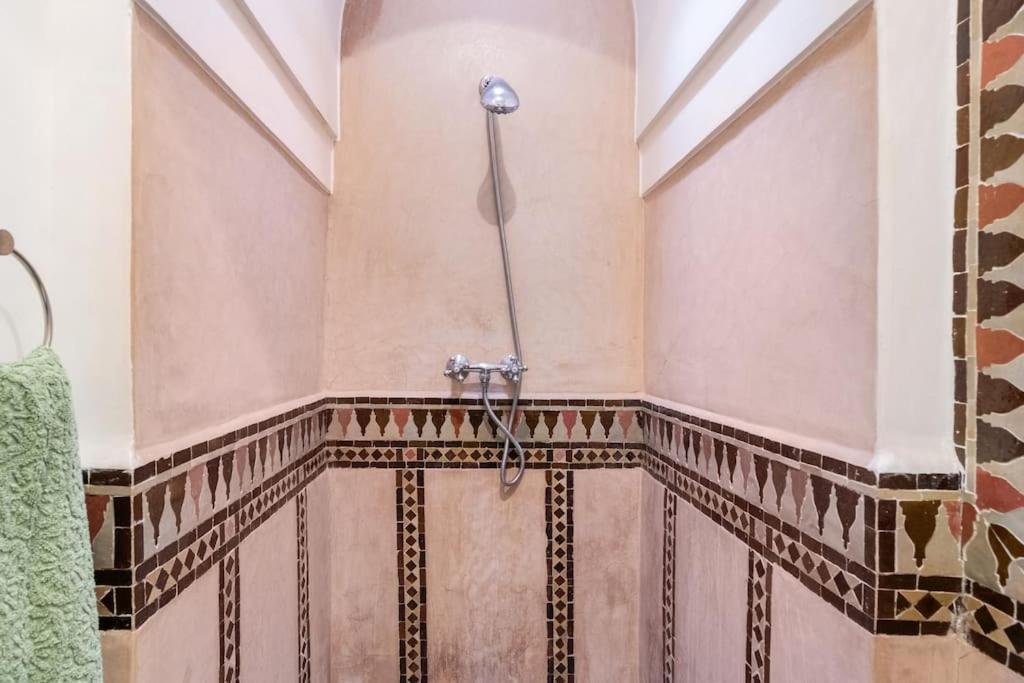 Pauline With Private Pool & Garden, Service And No Insight. Villa *
