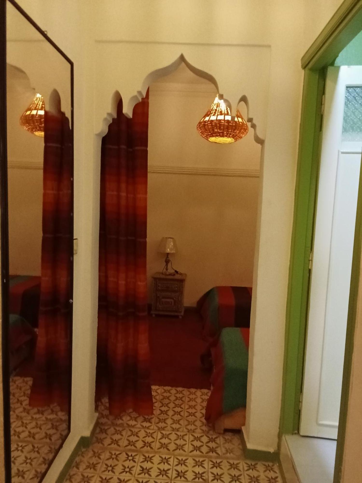 Taddert Guest house *