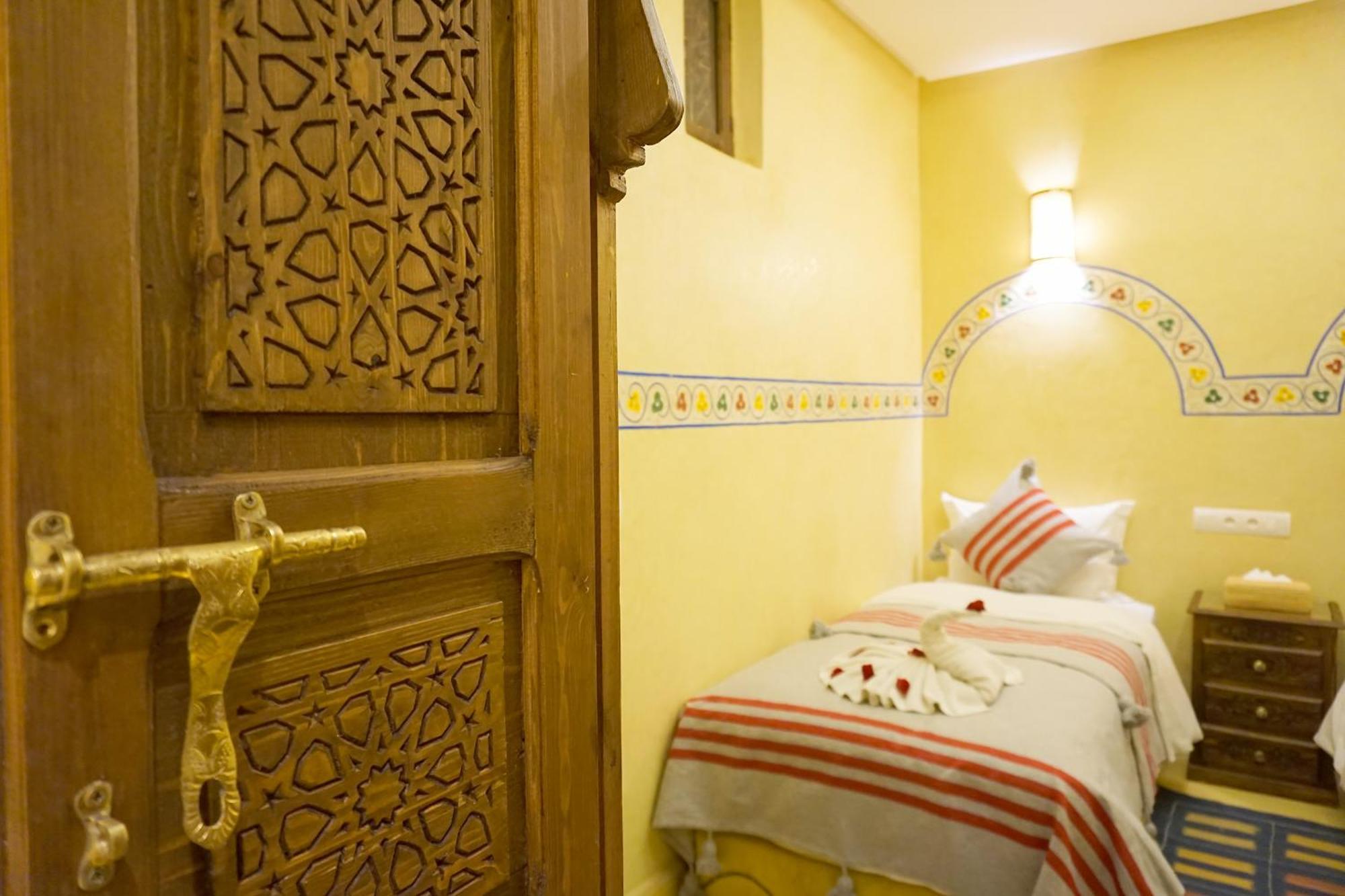 Flowers Guest house *