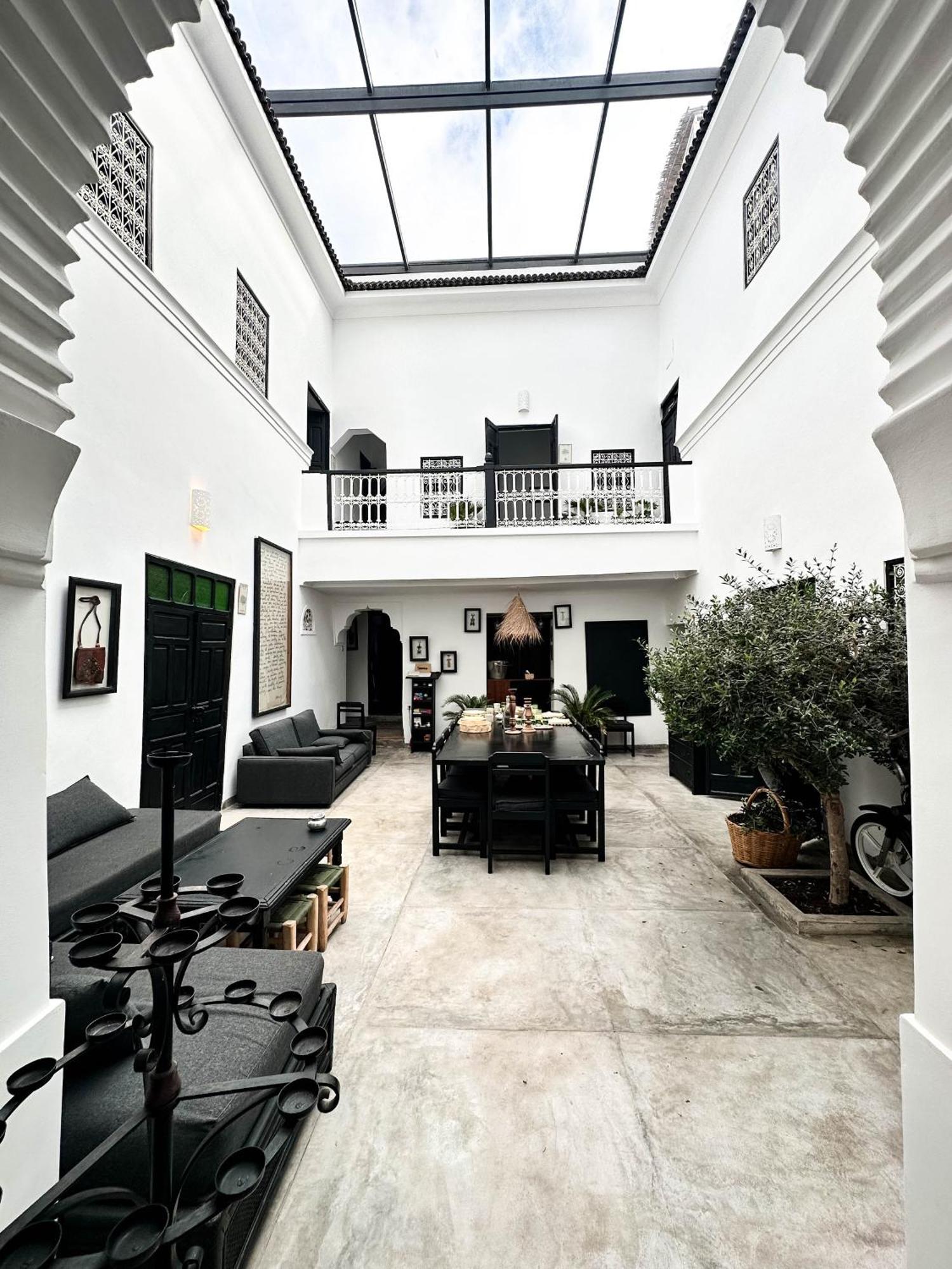 Riad Darsahalia *