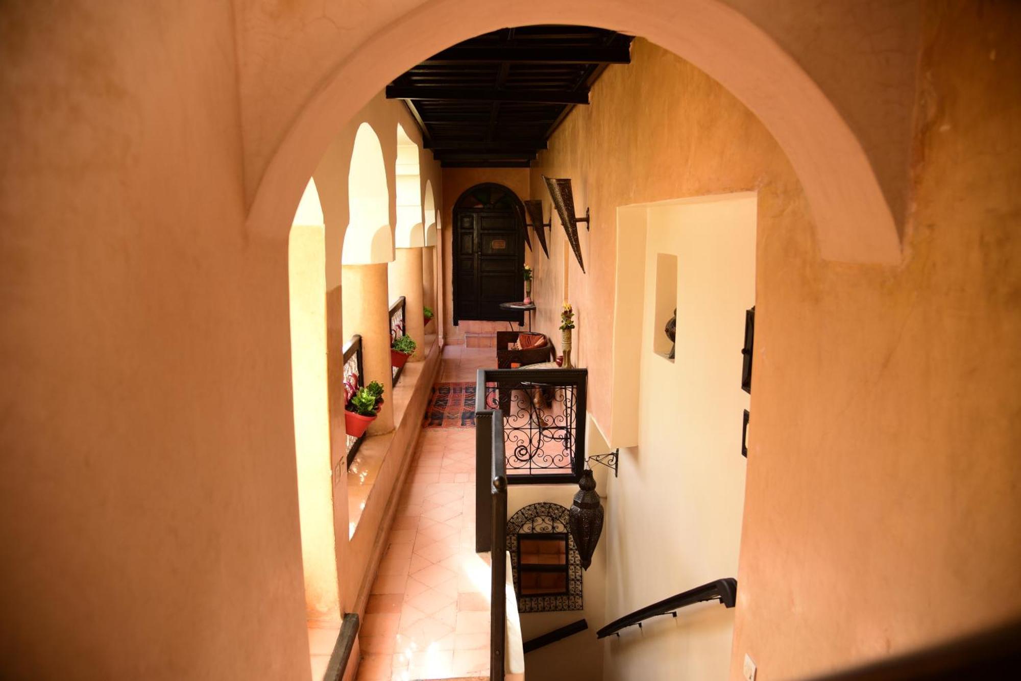Du Petit Riad 4*