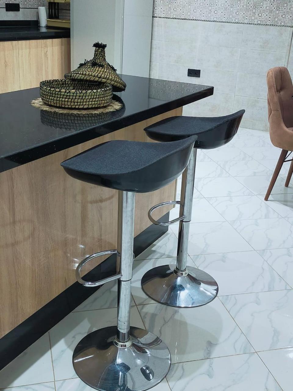 Appartement De Luxe A 7 Min De Centre De A Petit Prix Pour Passer Un Agreable Sejour *