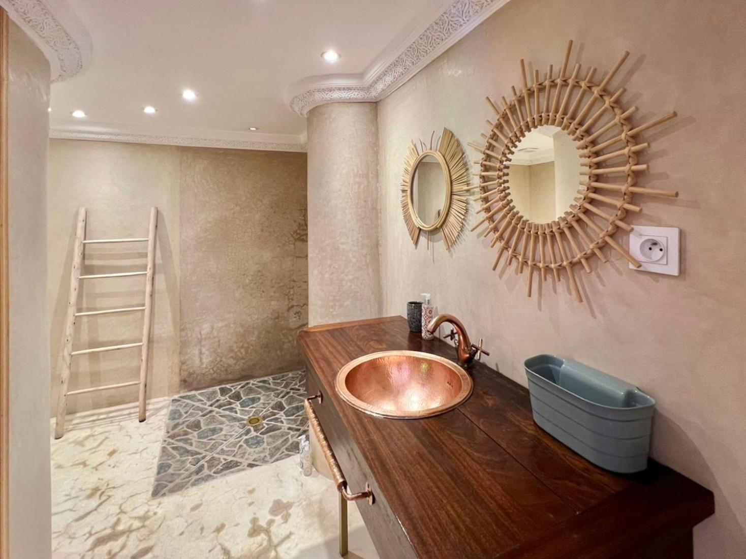 Azad & 3* Marrakesh